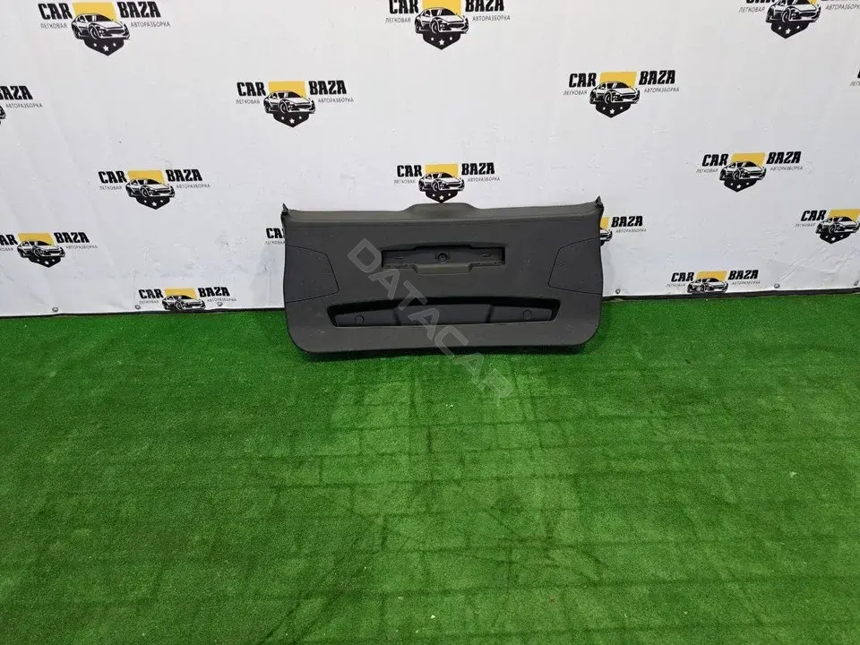 Обшивка крышки багажника 7350844
