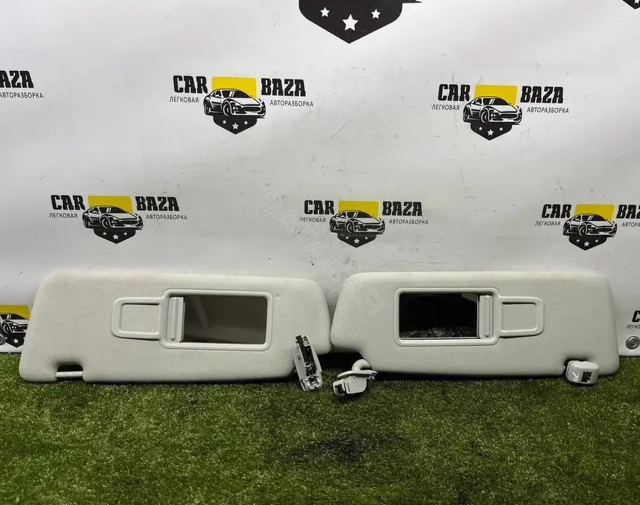 Козырек солнцезащитный 8K0857552