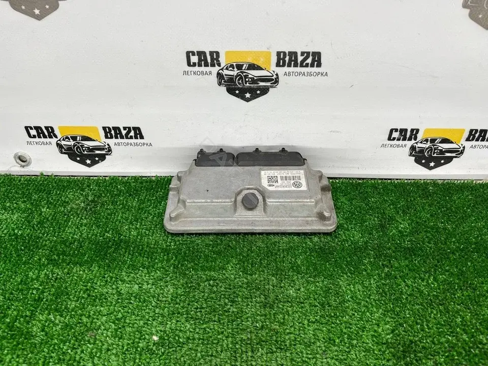 Блок управления двигателем 03C906024AF