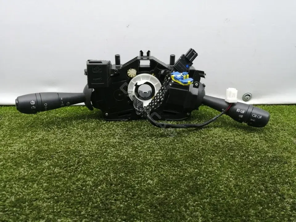 Переключатель подрулевой E10670313