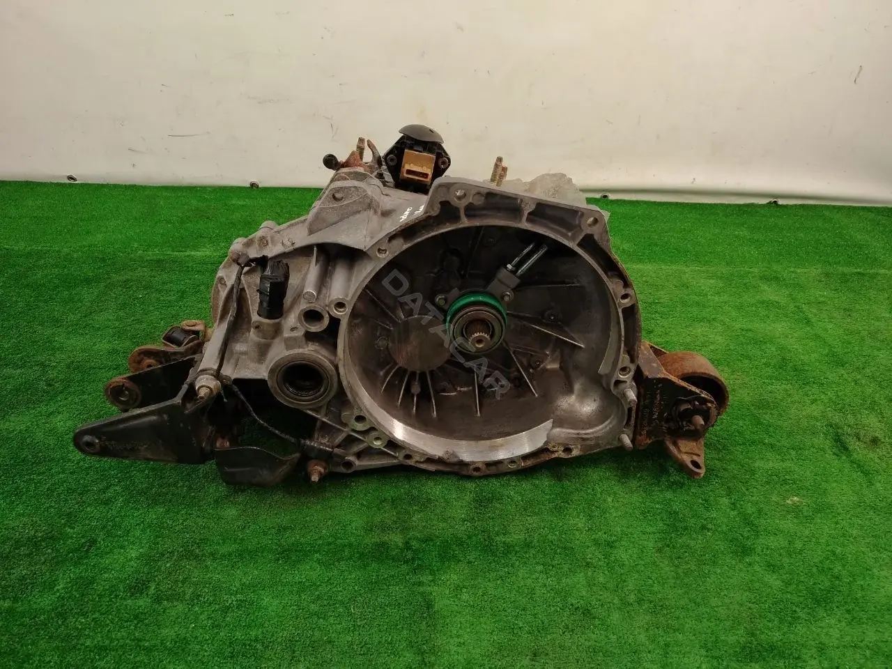 Механическая коробка передач (МКПП) 94ZT7F096BA