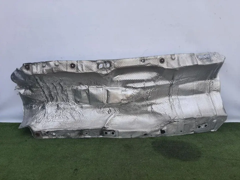 Тепловой экран глушителя 5C6825671