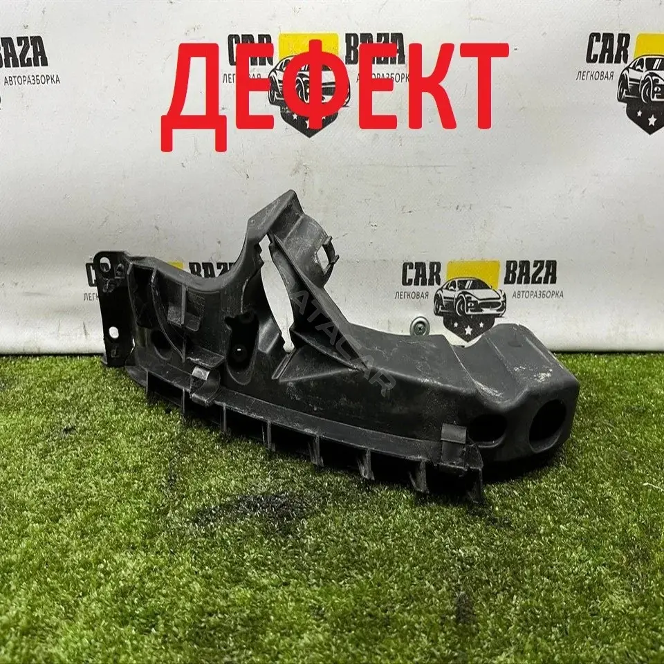 Кронштейн фары 8T0805607L