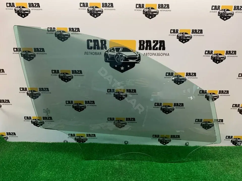 Стекло двери 95406