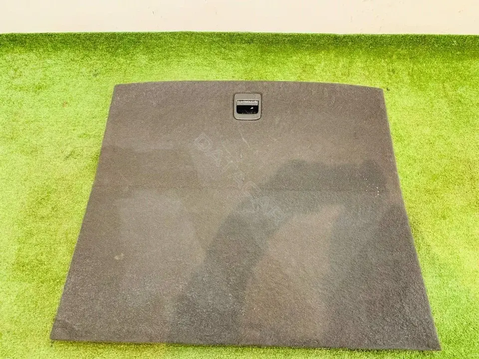 Ковер багажника 8R0861531A