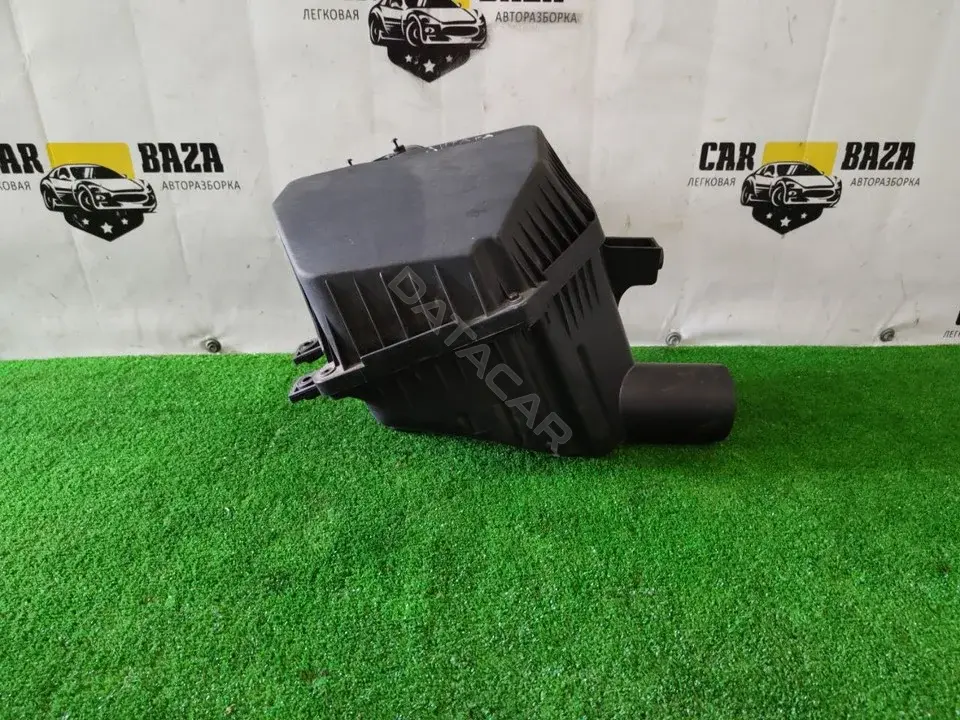 Корпус воздушного фильтра 20956221