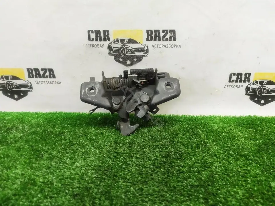 Замок капота 2320