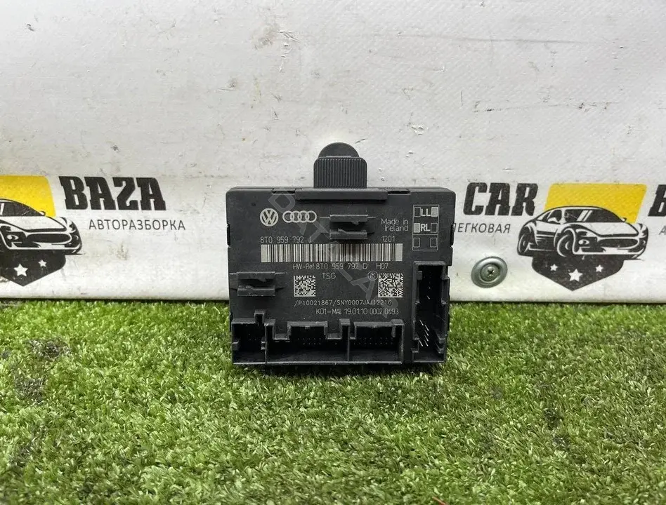 Блок комфорта 8T0959792J