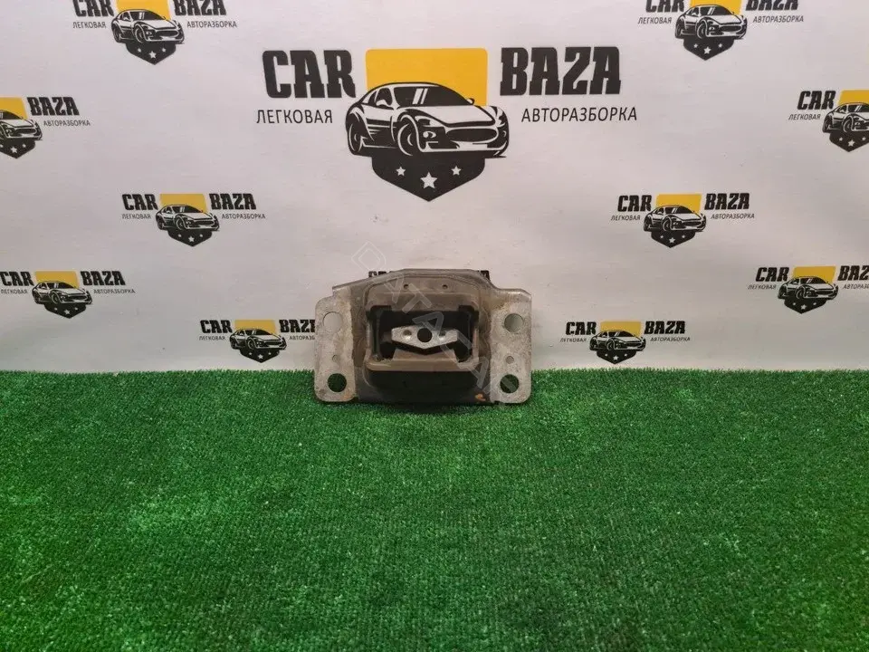 Подушка КПП 7G917M121BA