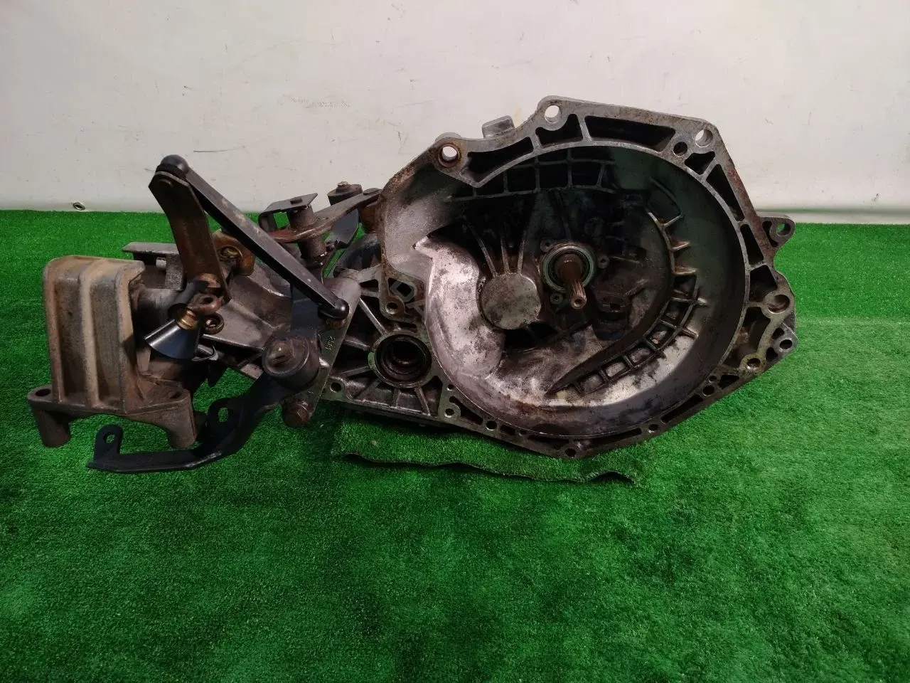 Механическая коробка передач (МКПП) A124B2