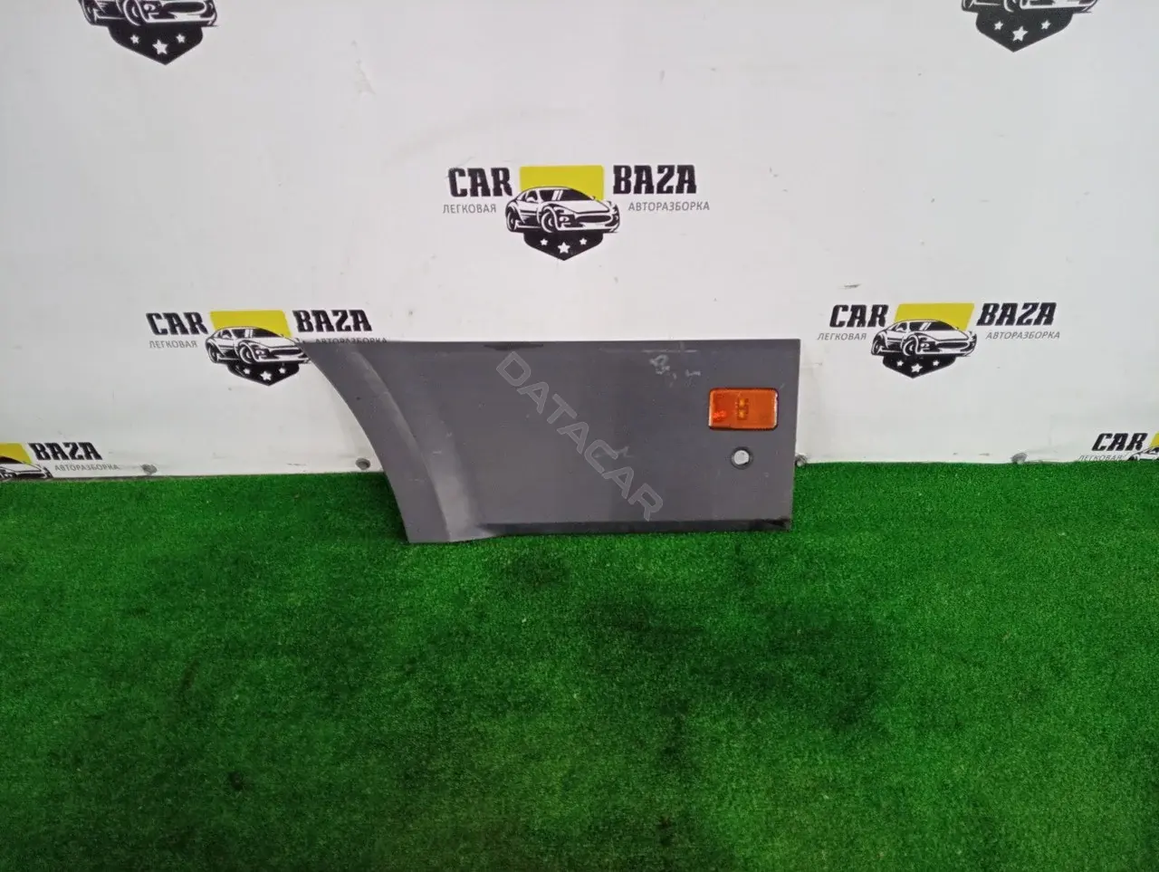 Молдинг крыла 7C0853753