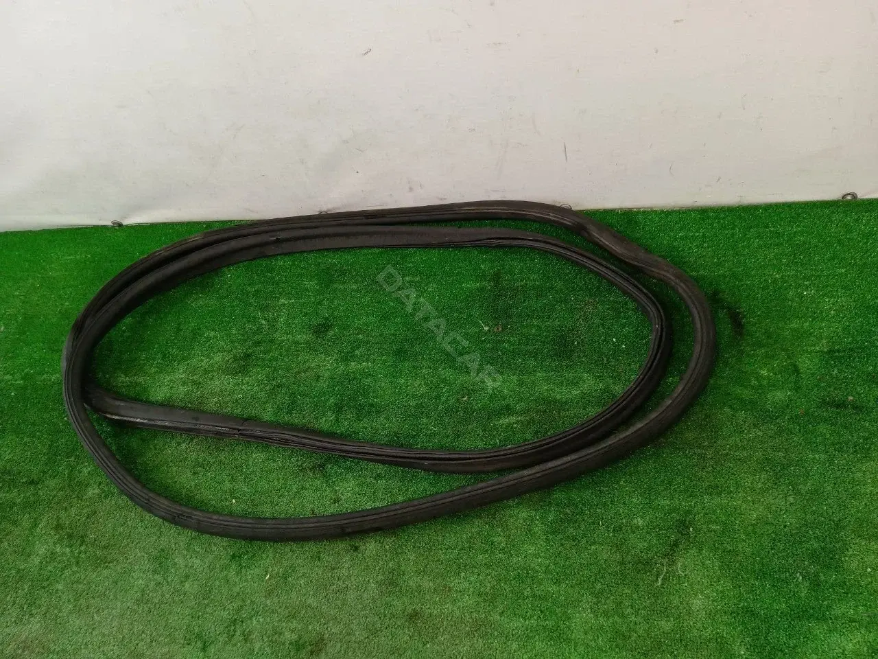 Уплотнитель багажника 2KG829193K