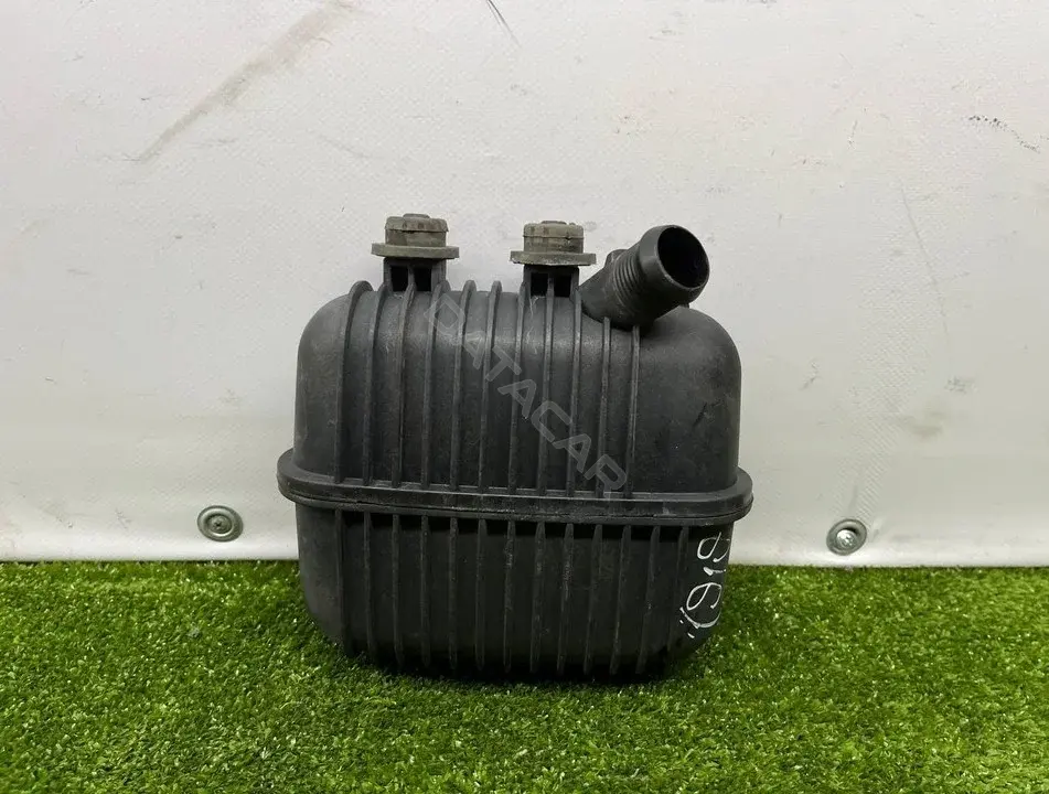 Воздушный фильтр 8K0129955A