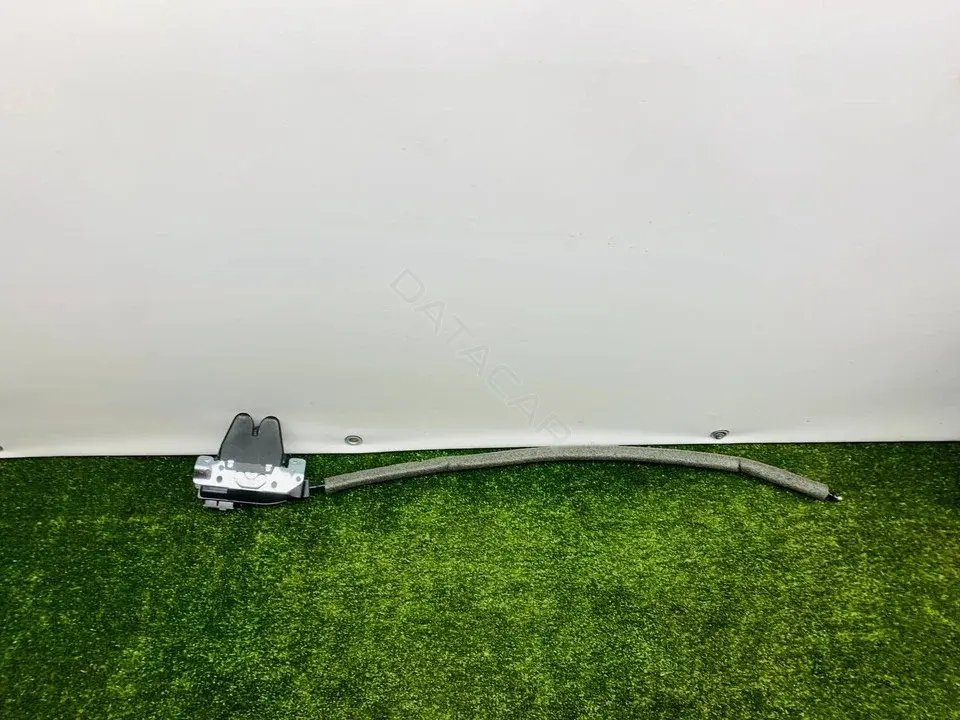 Замок крышки багажника A2047500185