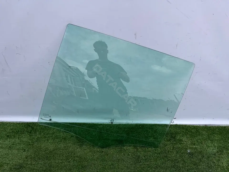 Стекло двери 140599