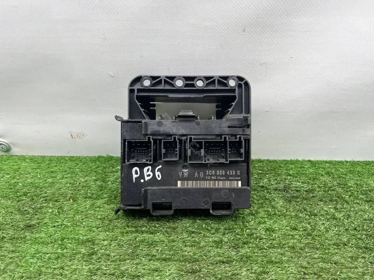 Блок комфорта 3C0959433K