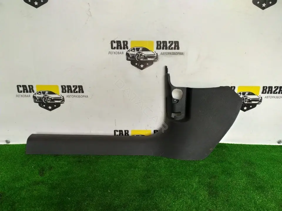 Накладка на порог 8K1867271B