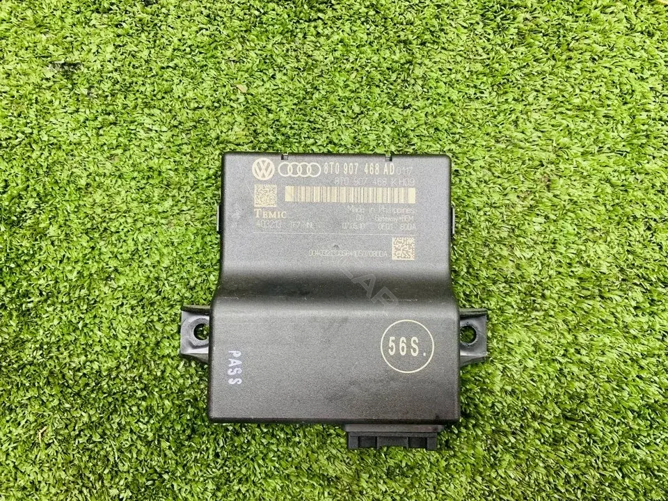 Блок управления мультимедиа 8T0907468AD