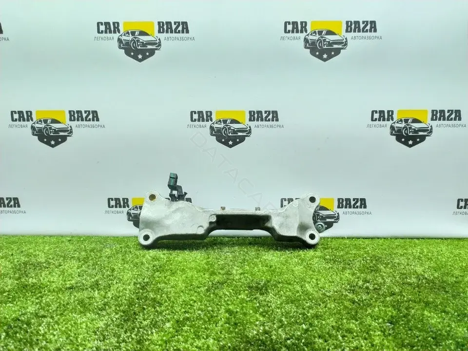 Кронштейн двигателя 9654165780