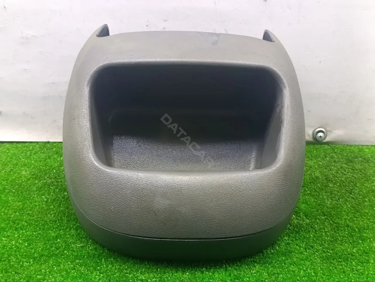 Вещевой ящик центральной консоли 96FBB045B54