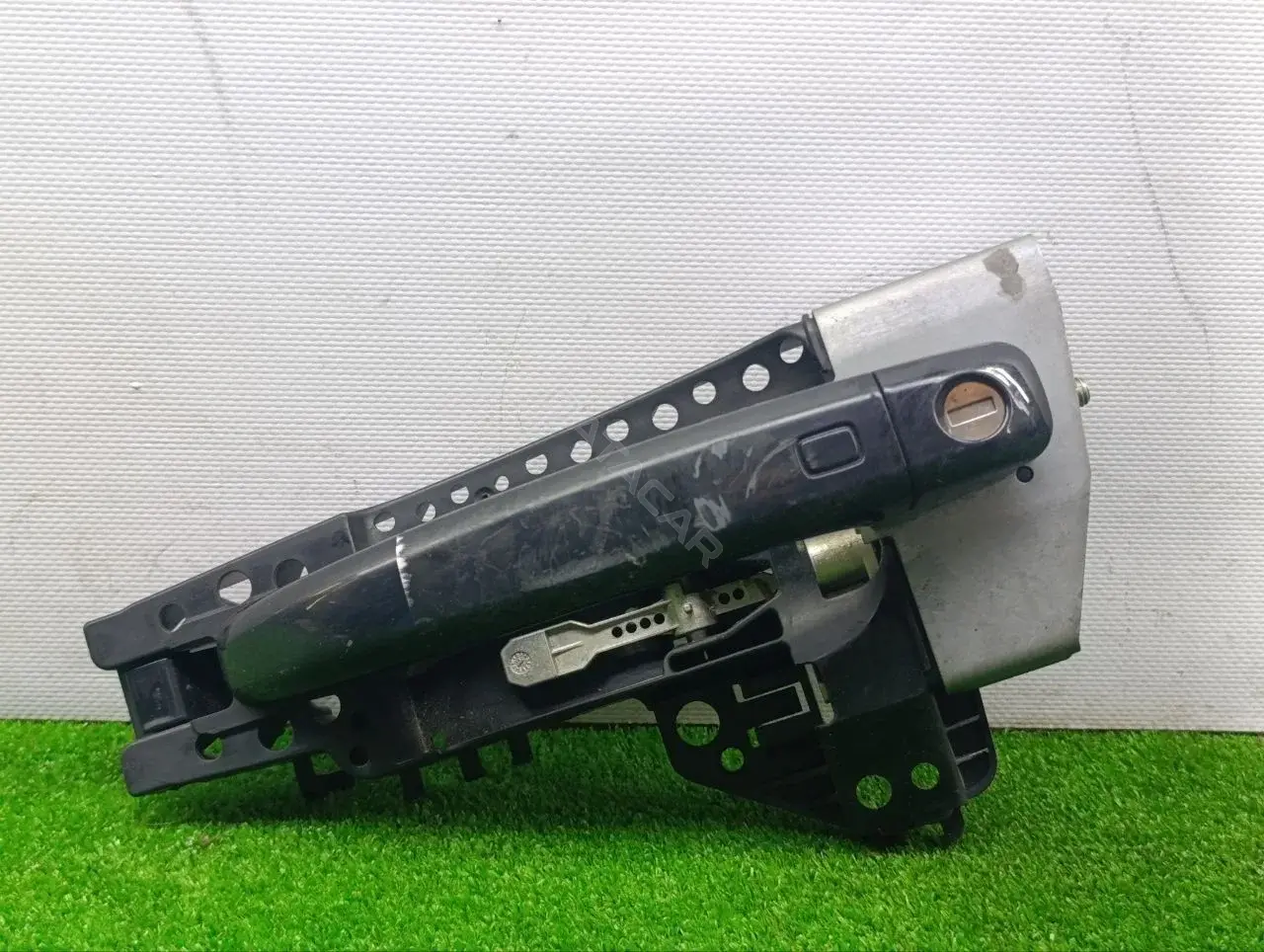 Ручка двери 8T01837885A