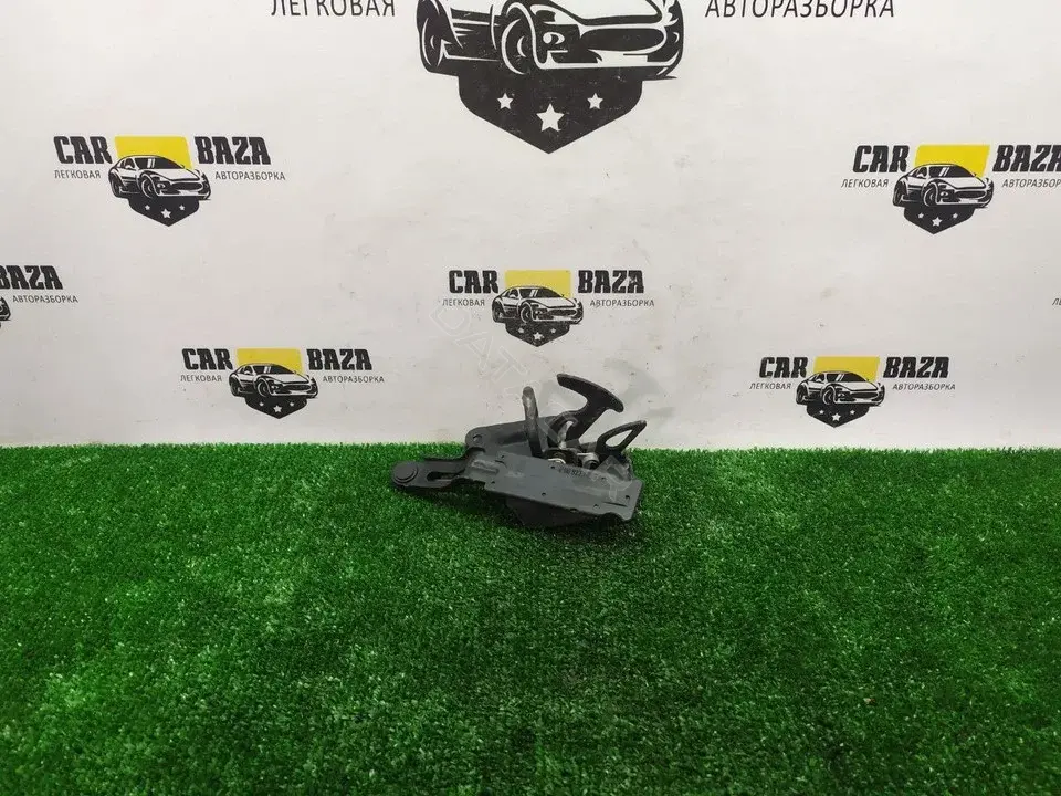 Крючок для одежды 4B0823480C