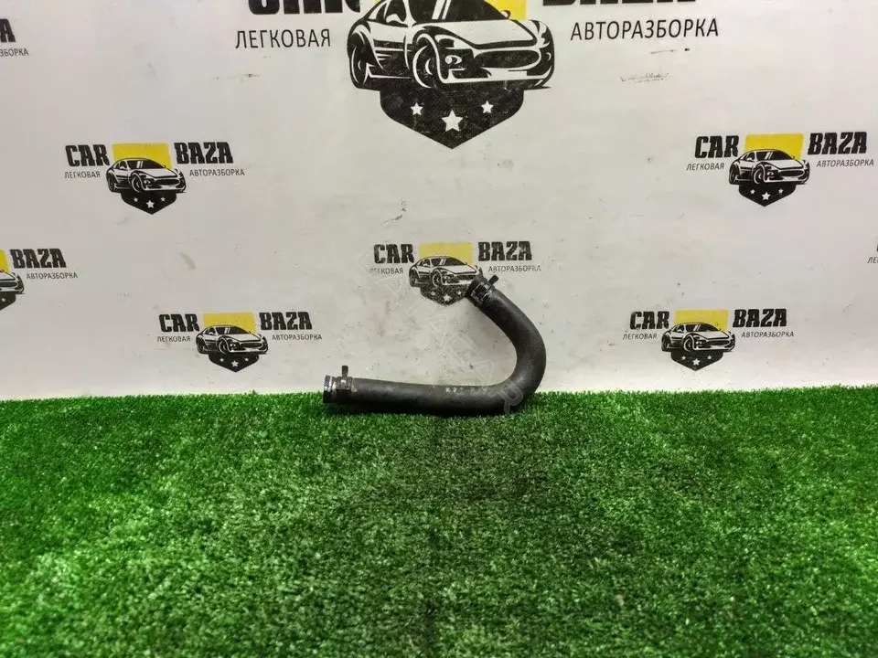Патрубки системы охлаждения 30650305