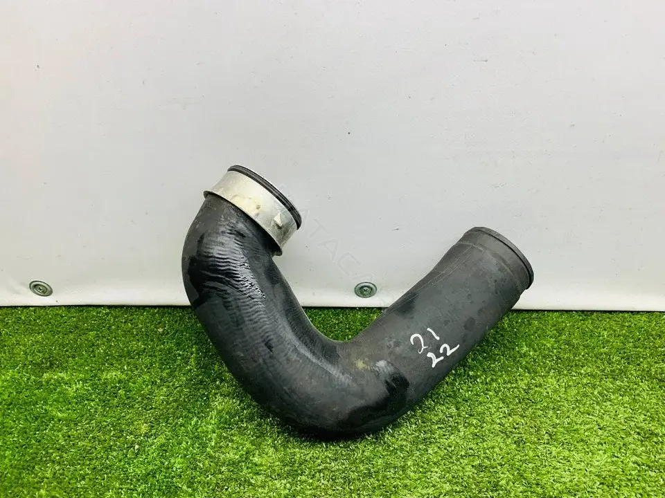 Патрубок интеркулера 3B0145834AB