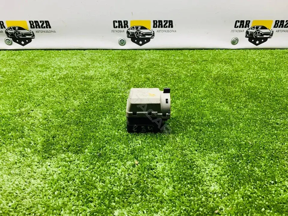 Контактная группа замка зажигания 8363706