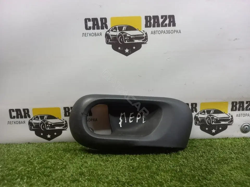 Накладка двери 13106251