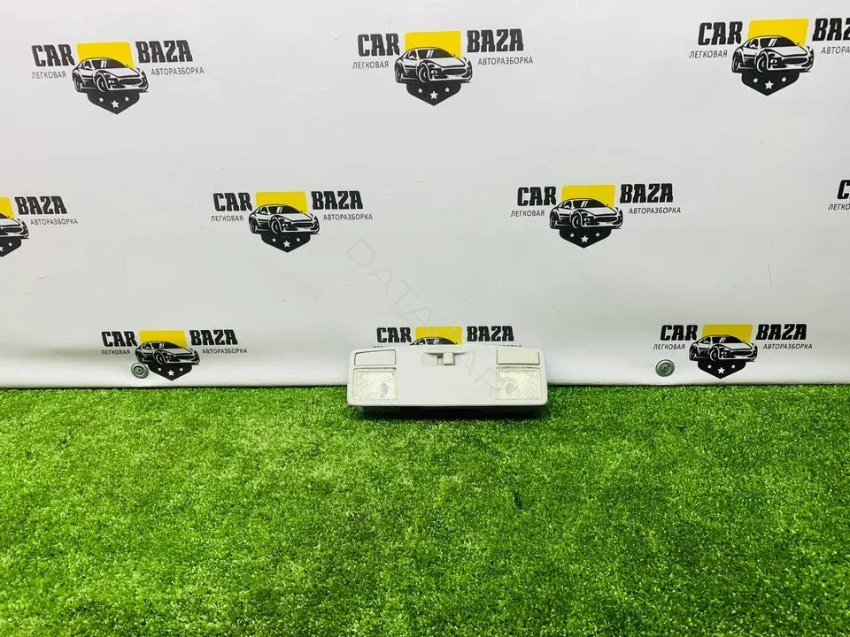 Плафон освещения салона GJ6A69970