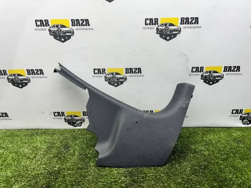 Накладка на порог 8P0867272B