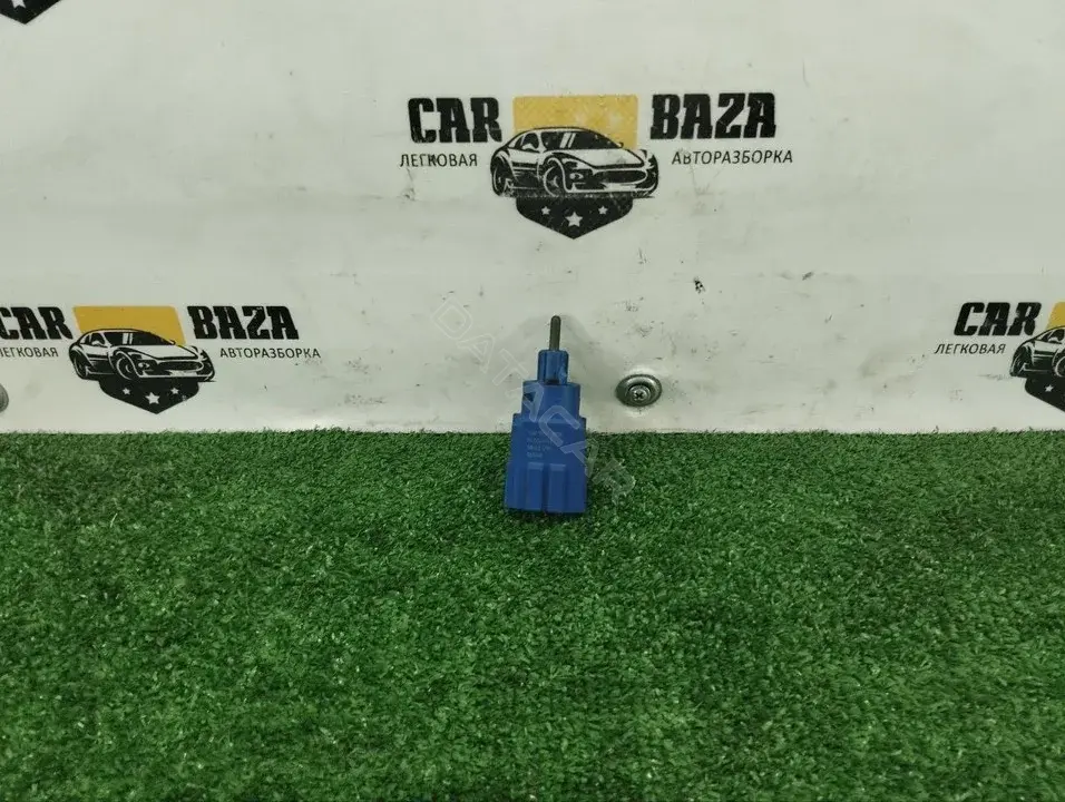 Фонарь стоп сигнала 1J0927189F