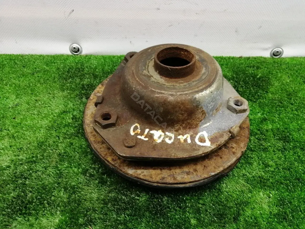 Опора амортизатора 190815