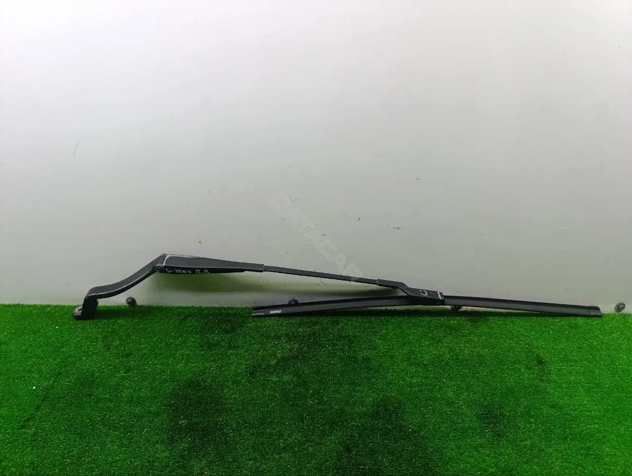 Рычаг стеклоочистителя 6M2117526CC
