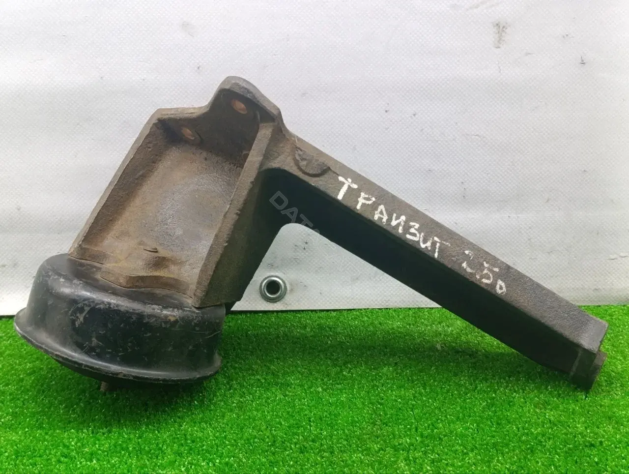 Подушка двигателя (Опора) 88VB6061AB