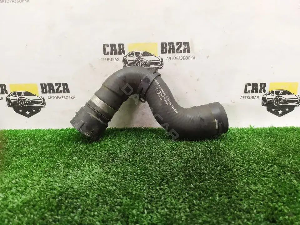 Патрубки системы охлаждения 8K0121101P