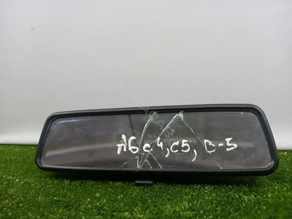 Внутреннее зеркало 4D0857511