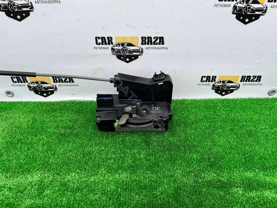 Замок двери 24414117