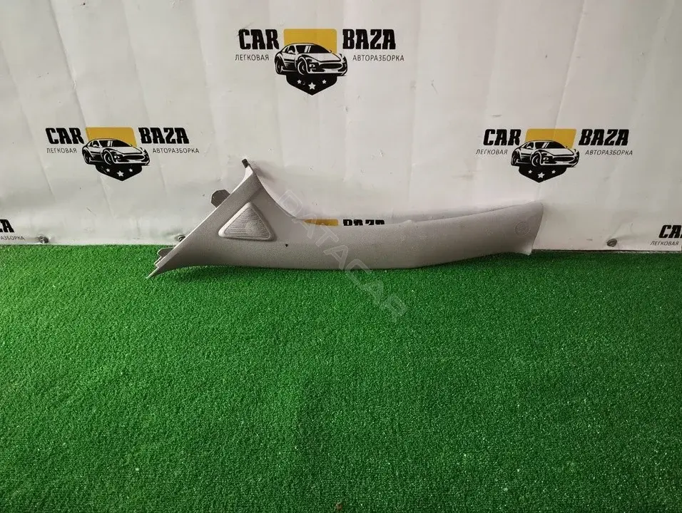 Обшивка стойки 622110D070B0