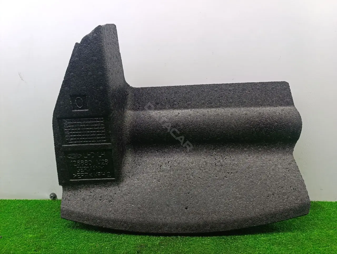 Пол багажника 128880V28
