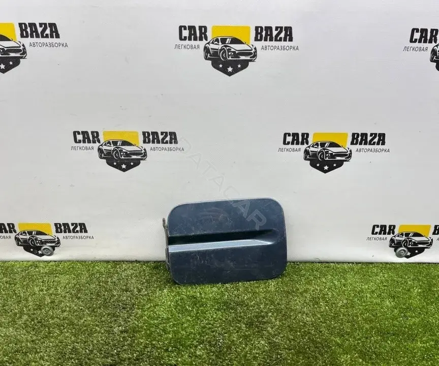 Крышка лючка топливного бака 333809905