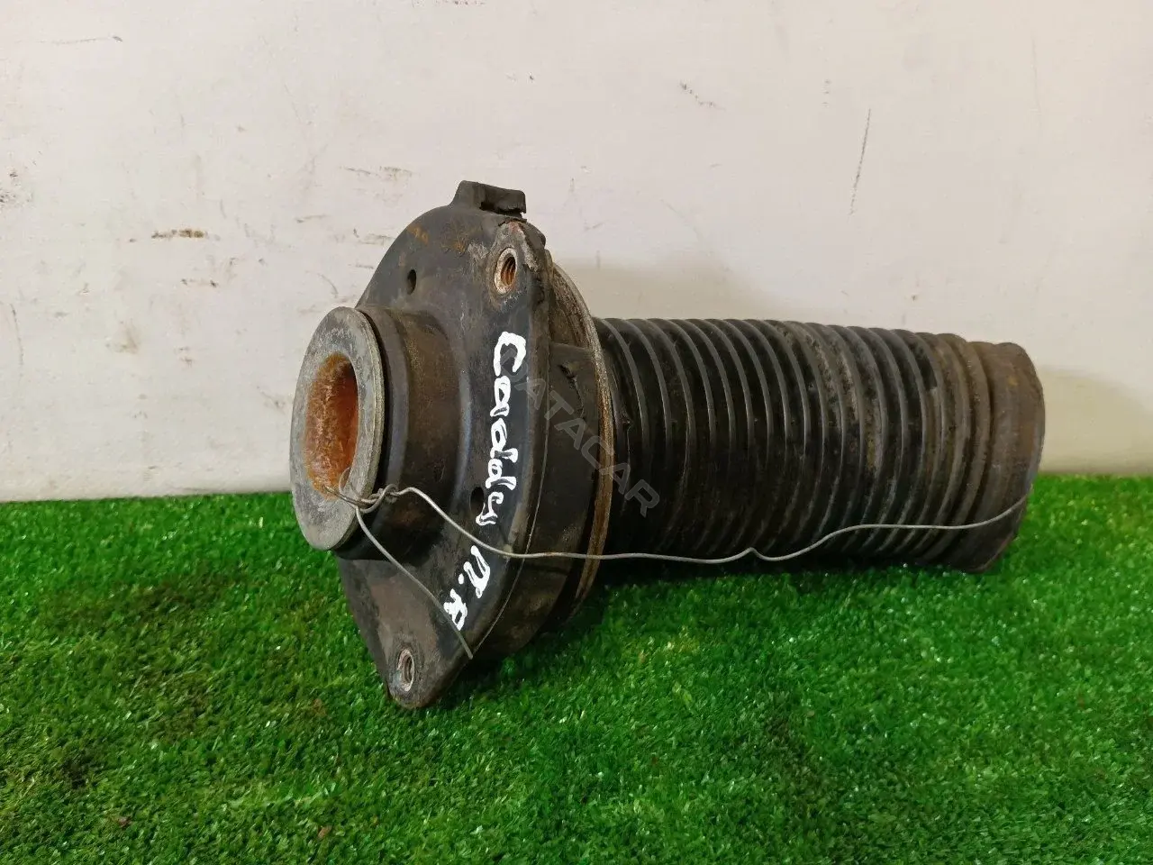 Опора амортизатора 1KD412331A