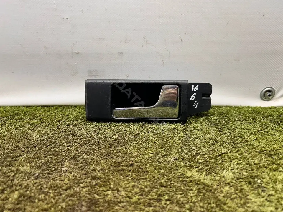Ручка двери 4A0837020