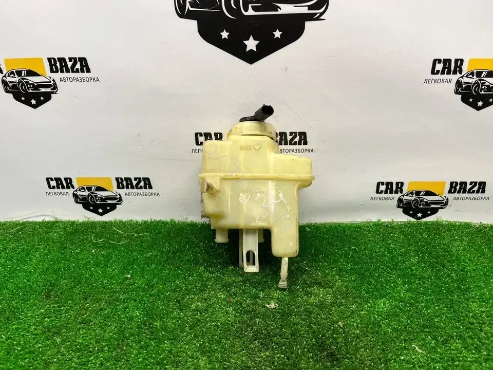 Бачок тормозной жидкости 32066792