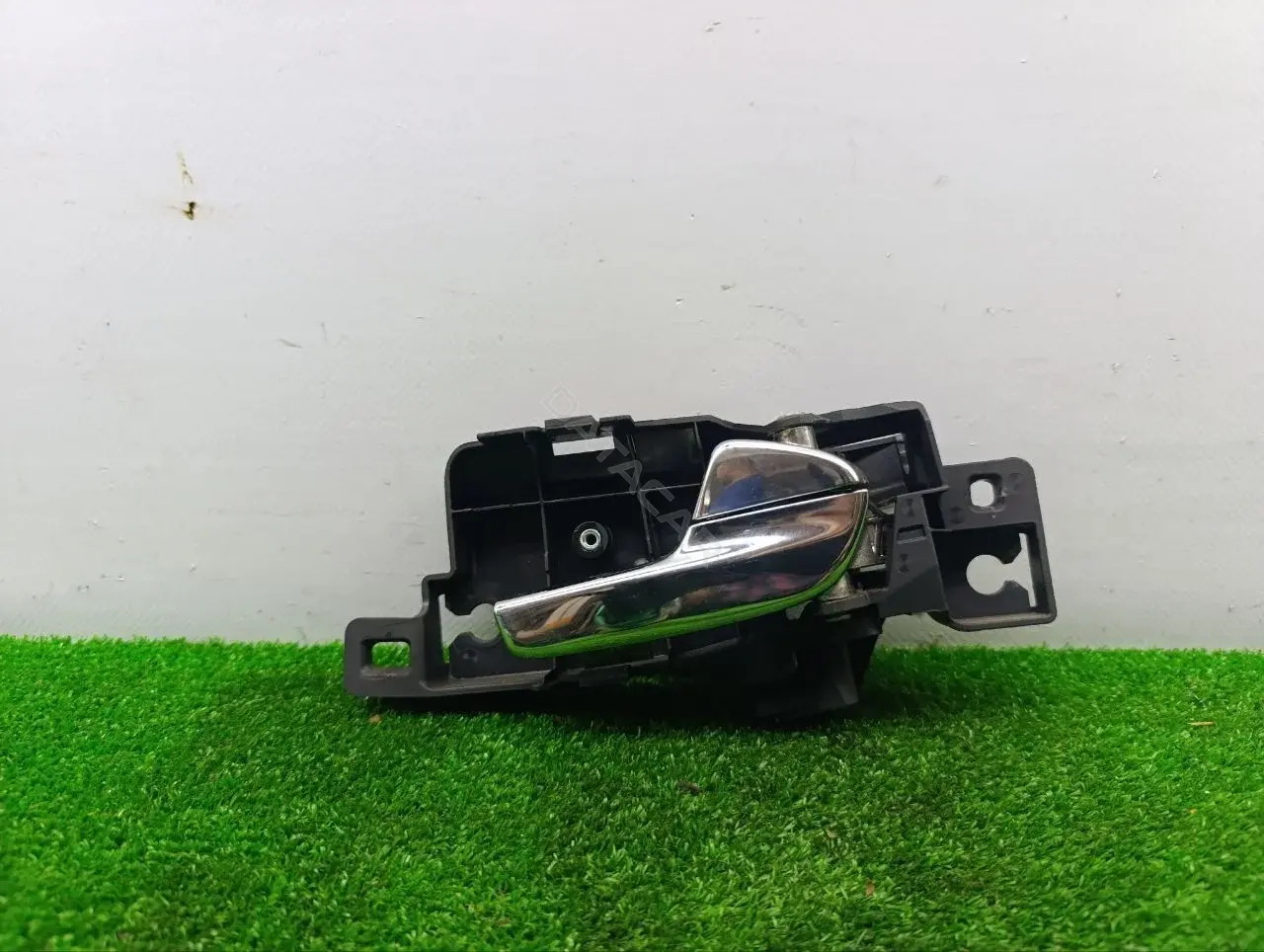 Ручка двери 6M21U22600BB