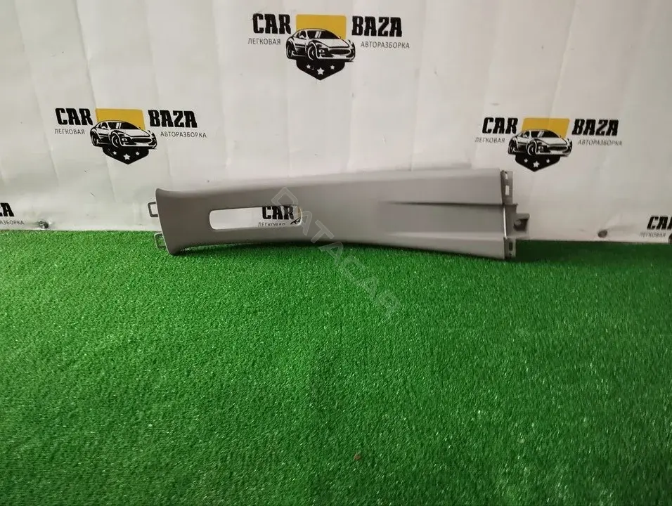 Обшивка стойки 624110D060B0