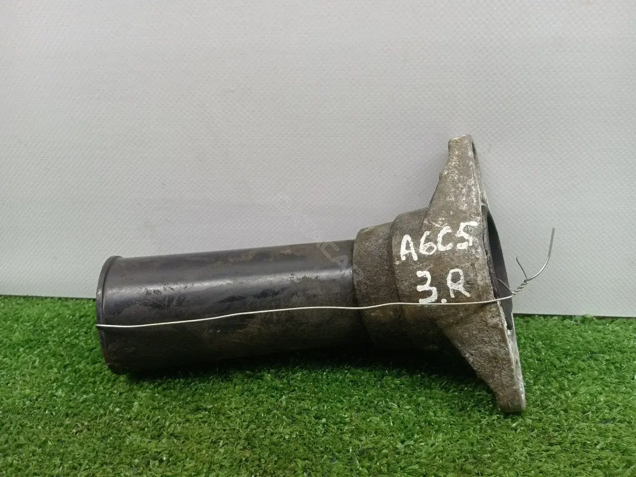 Опора амортизатора 174924