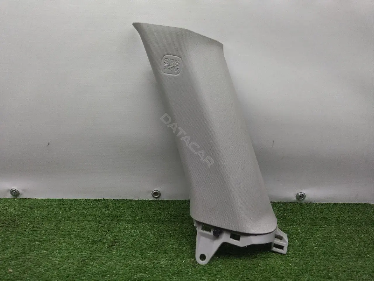 Обшивка стойки задней G21B68250