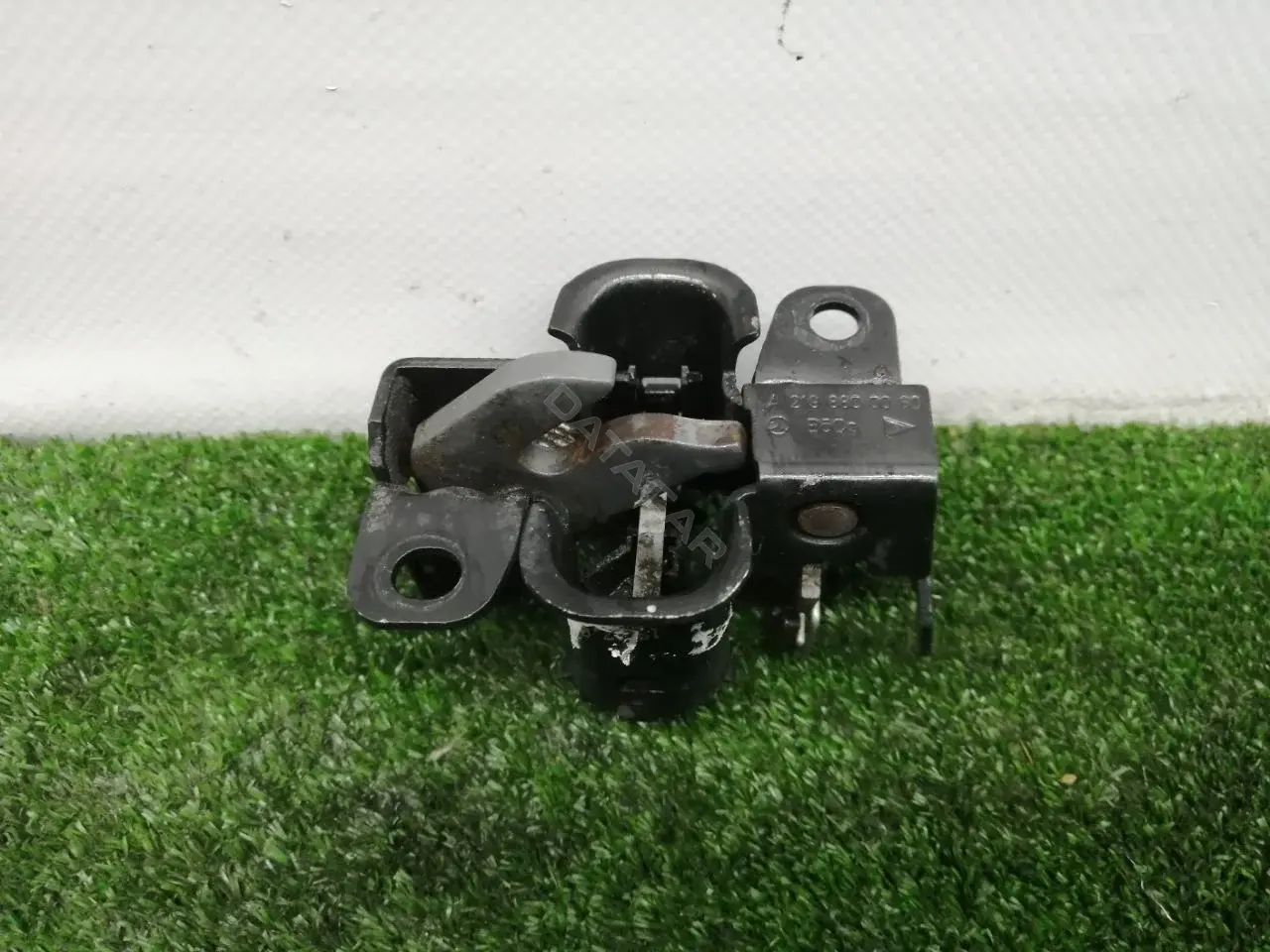 Замок капота A2188800060